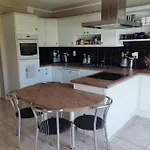 Grande Maison Familiale Avec Piscine Couverte Chauffee A 15 Min Du Centre De Nantes