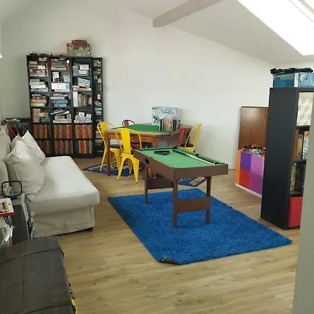 Grande Maison Familiale Avec Piscine Couverte Chauffee A 15 Min Du Centre De Nantes *