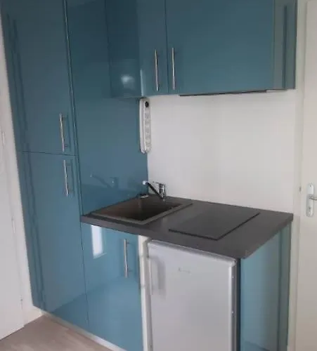 بيت للعطل Grande Maison Familiale Avec Piscine Couverte Chauffee A 15 Min Du Centre De Nantes فيرتو