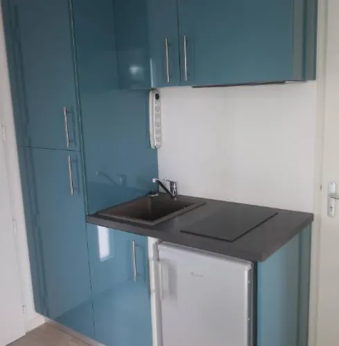 Grande Maison Familiale Avec Piscine Couverte Chauffee A 15 Min Du Centre De Nantes *